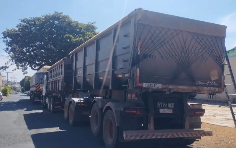 Lona Fácil - Uberlândia - Kit Lona Fácil Rodocaçamba 4